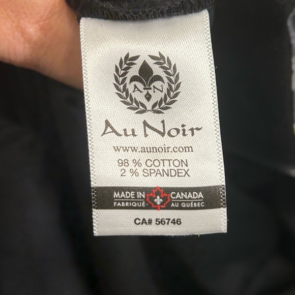 Au Noir shirt -MADE IN CANADA - Picture 7 of 8
